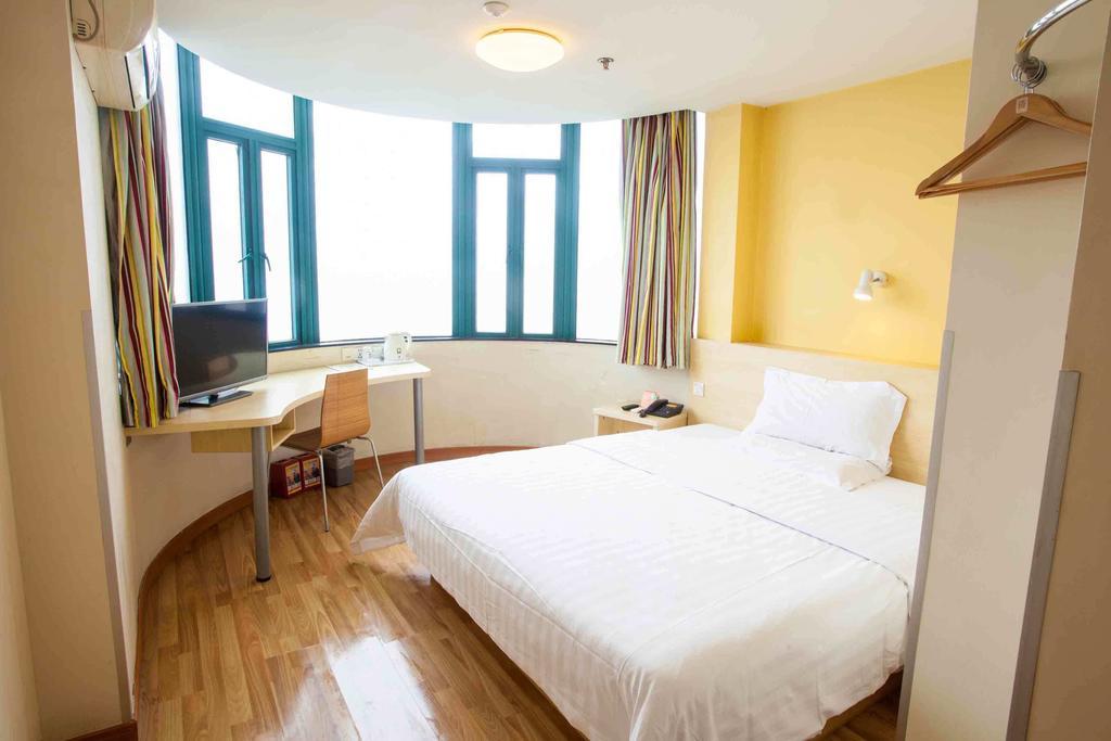 7Days Inn Luoyang Zhongzhou Road Hall Of Enlightened Rule Habitación foto